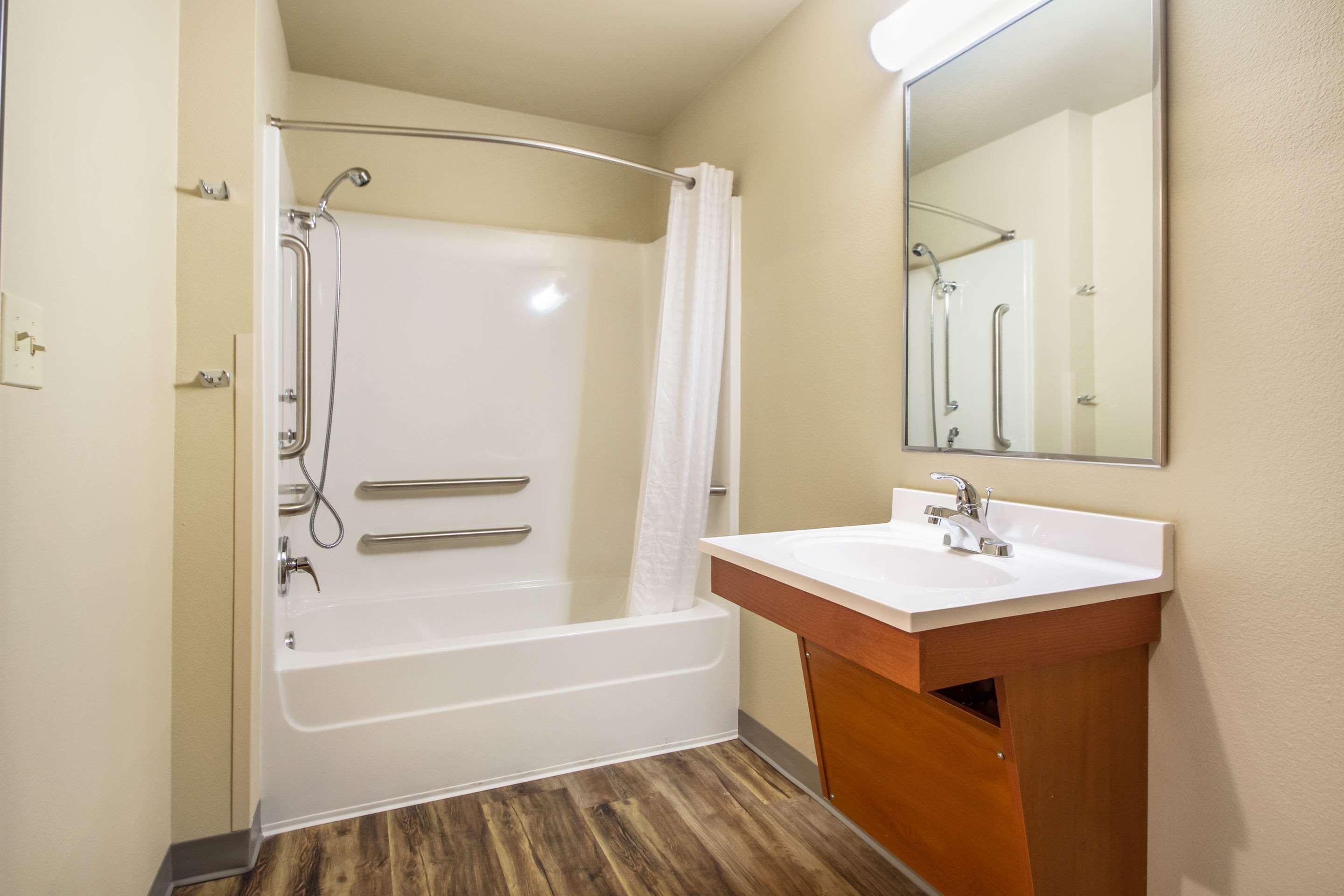 Econo Lodge Burlington Dış mekan fotoğraf