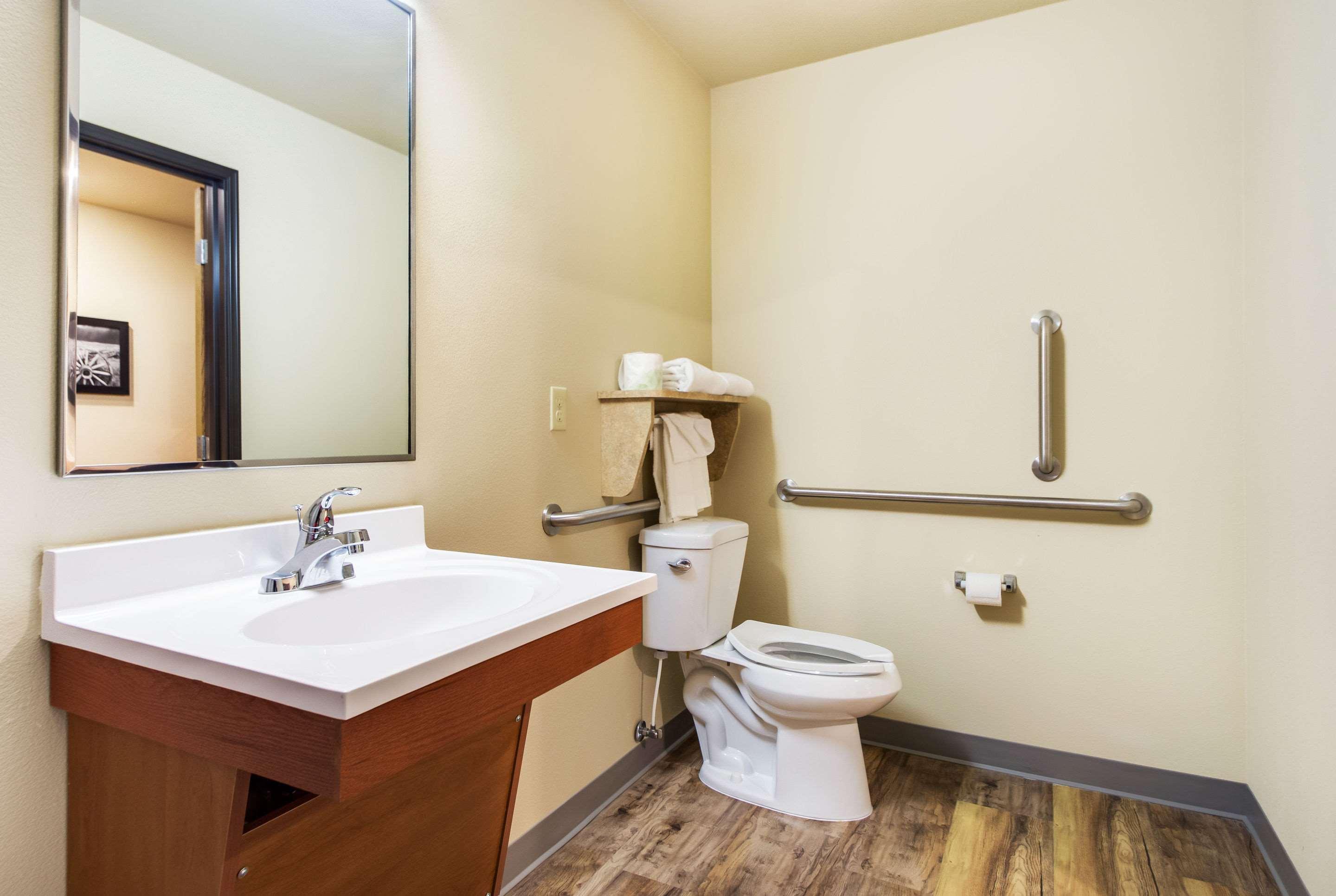 Econo Lodge Burlington Dış mekan fotoğraf