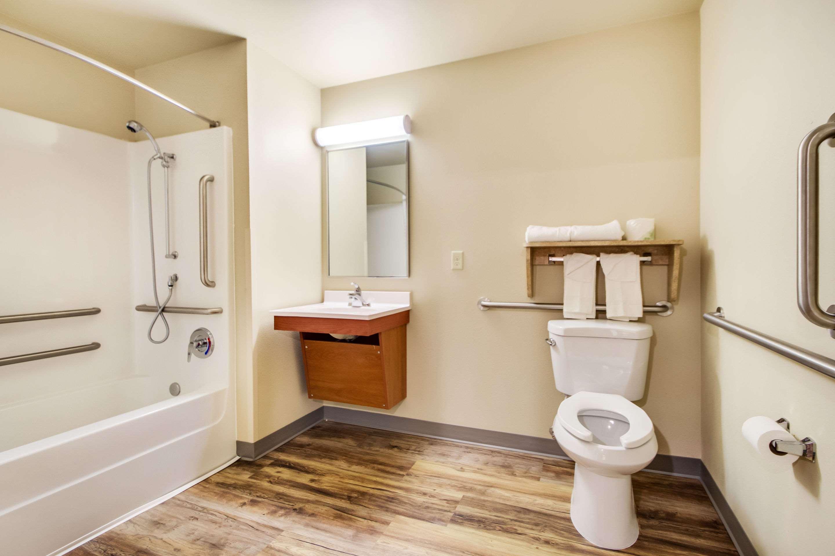 Econo Lodge Burlington Dış mekan fotoğraf