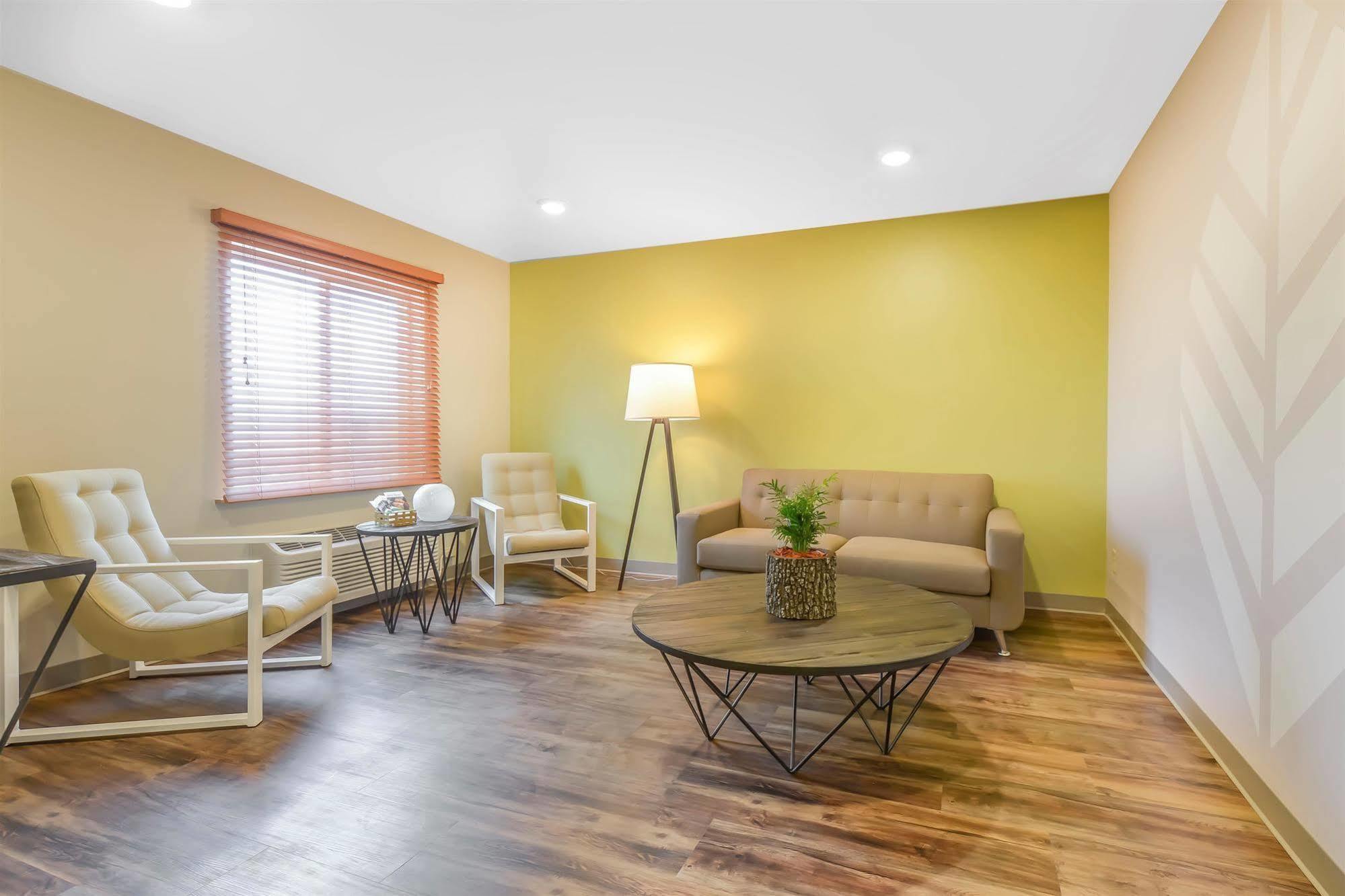 Econo Lodge Burlington Dış mekan fotoğraf