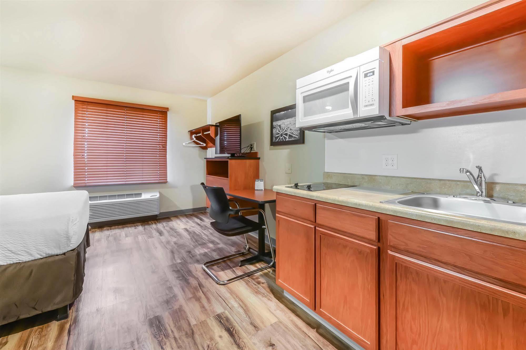 Econo Lodge Burlington Dış mekan fotoğraf